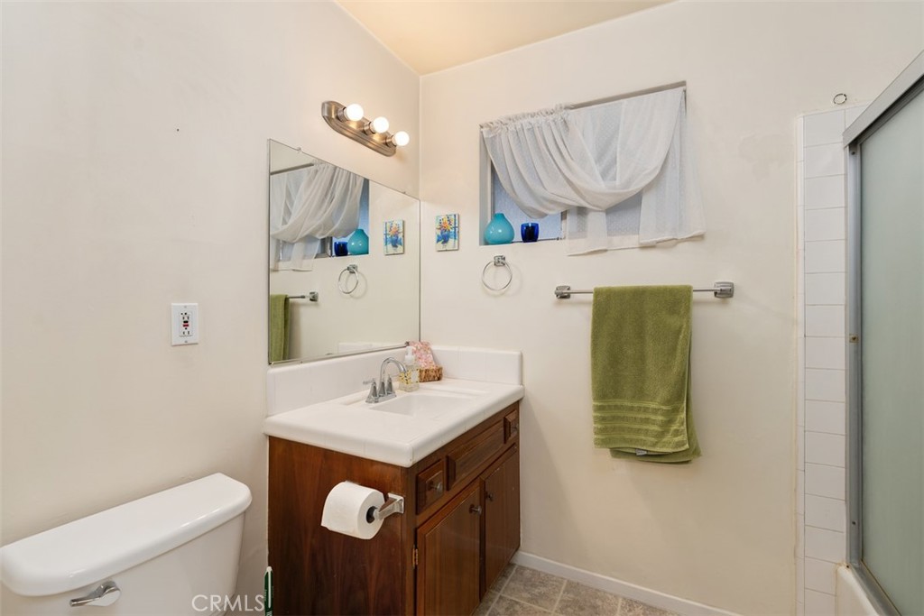 1107 W Memory Lane 14A