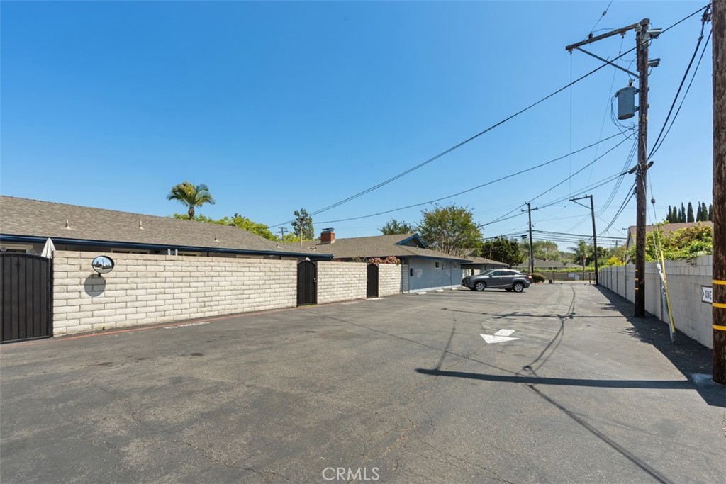 1107 W Memory Lane 14A