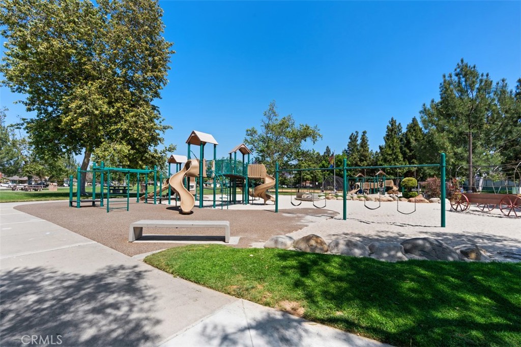 1107 W Memory Lane 14A