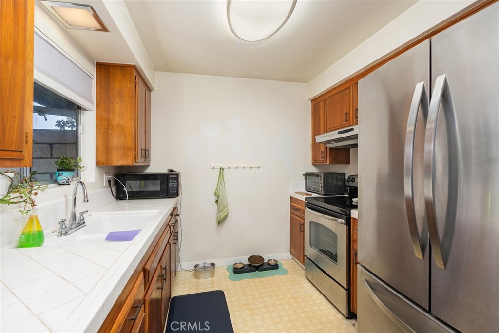 1107 W Memory Lane 14A