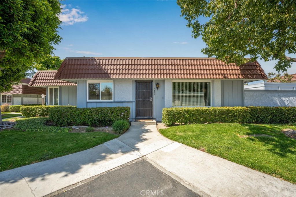 11257 Amelia Way