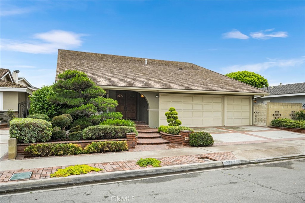 4664 Hazelnut Avenue