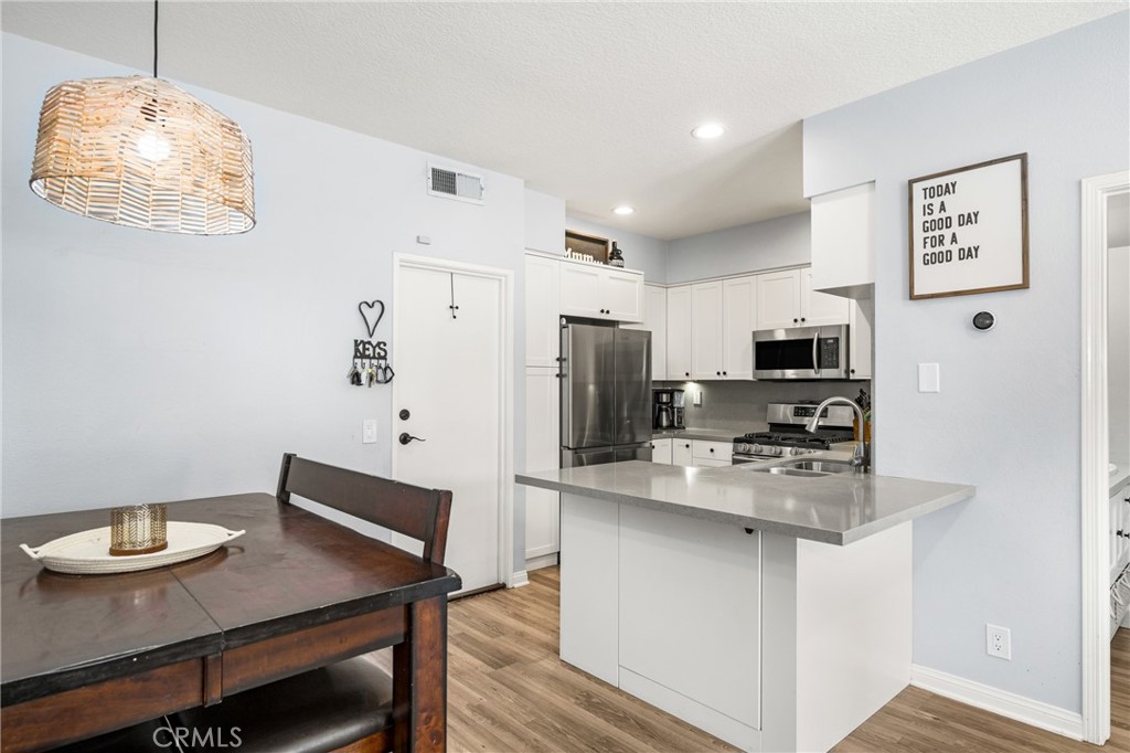 27524 Jasmine Avenue