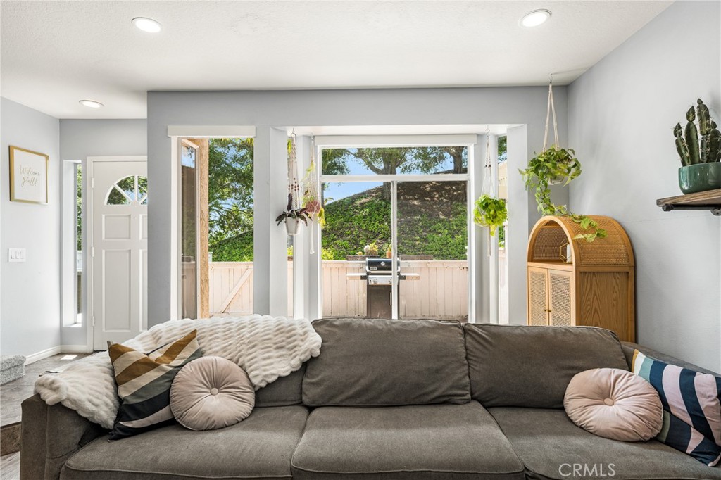 27524 Jasmine Avenue