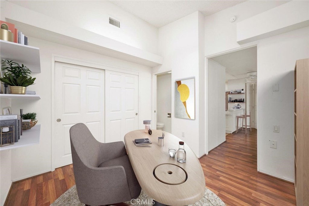 1381 141D M-6 Mayfield Road 141D