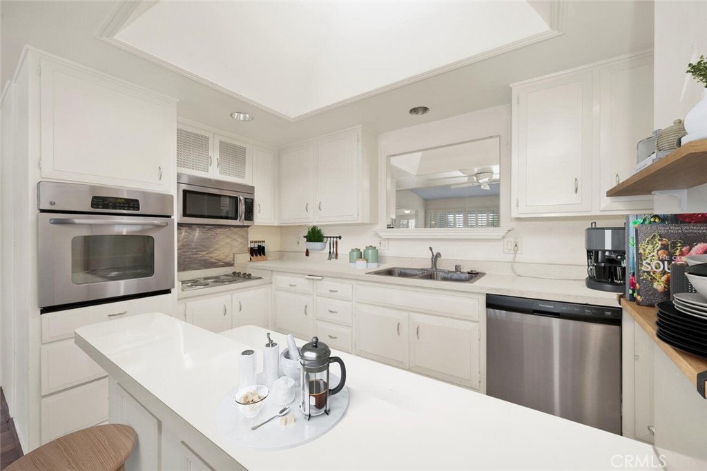 1381 141D M-6 Mayfield Road 141D