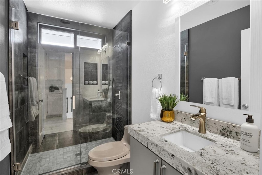 41158 Vincennes Court