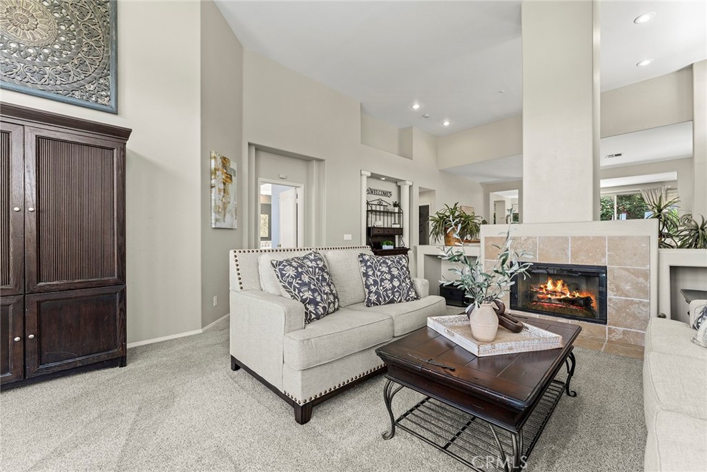 338 S San Vicente Lane