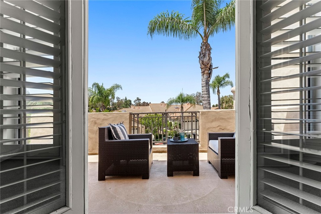 338 S San Vicente Lane