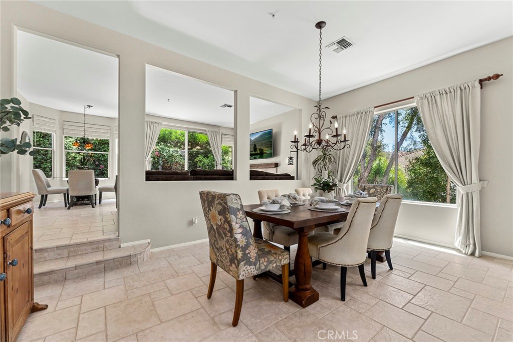 338 S San Vicente Lane