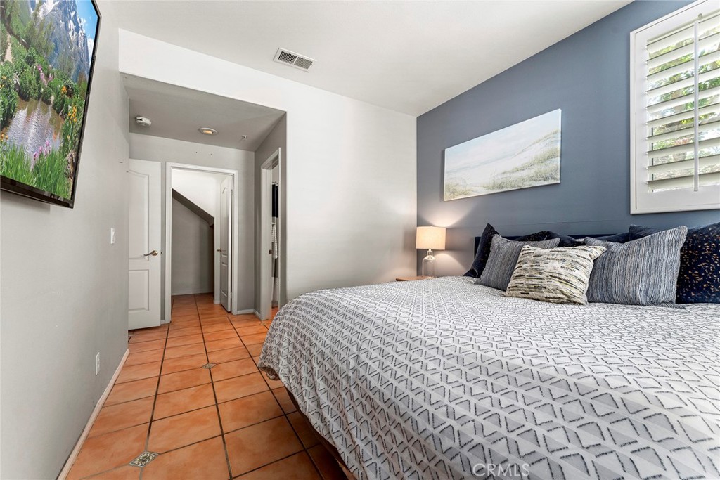 338 S San Vicente Lane