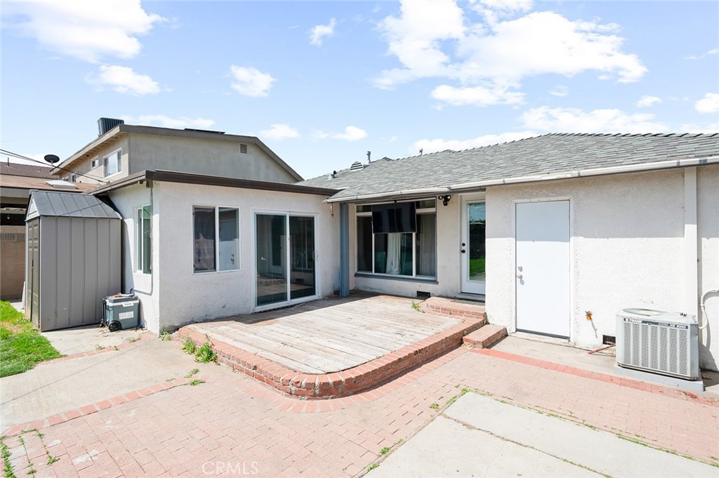 13812 Faust Avenue