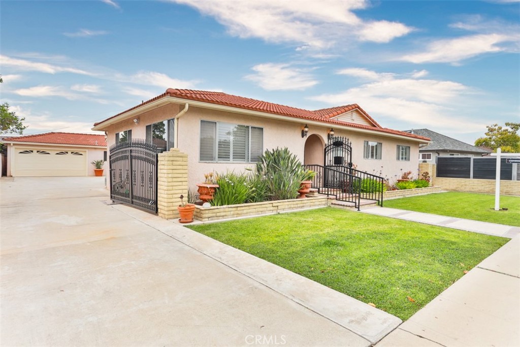 5321 E Walton Street