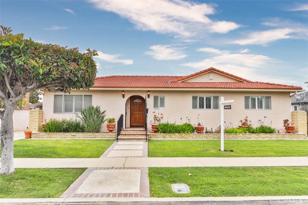 5321 E Walton Street