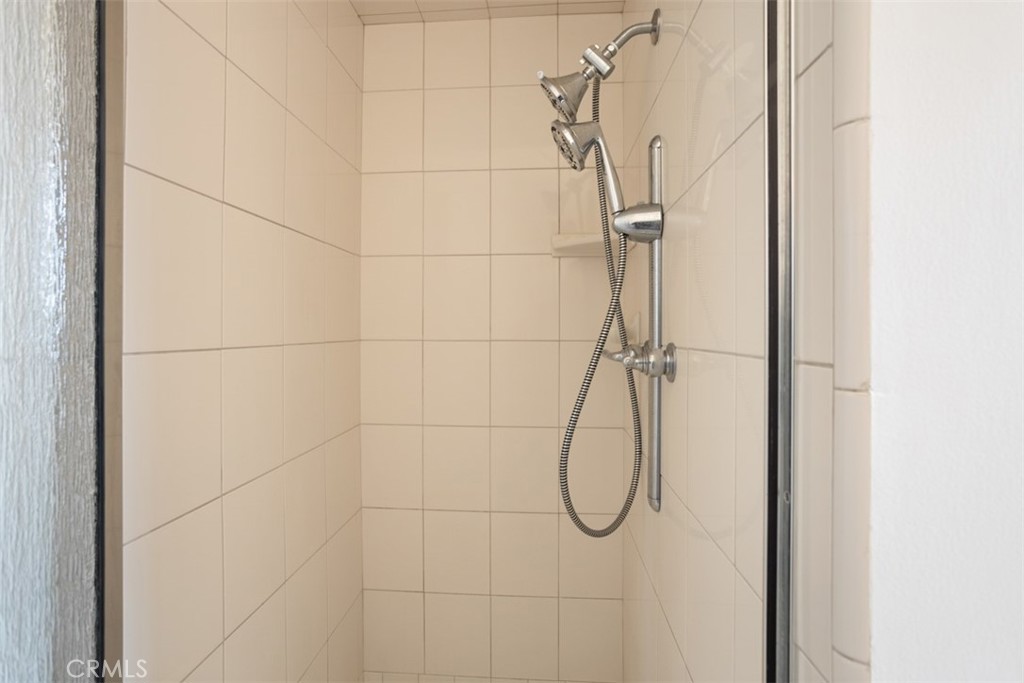 5321 E Walton Street