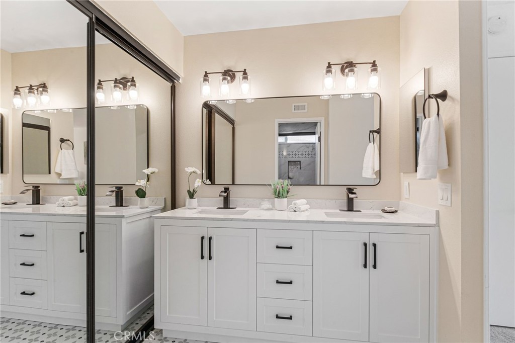 13026 Creek Park Drive