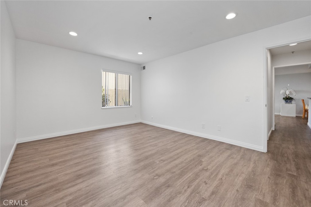 700 W 3rd Street A109