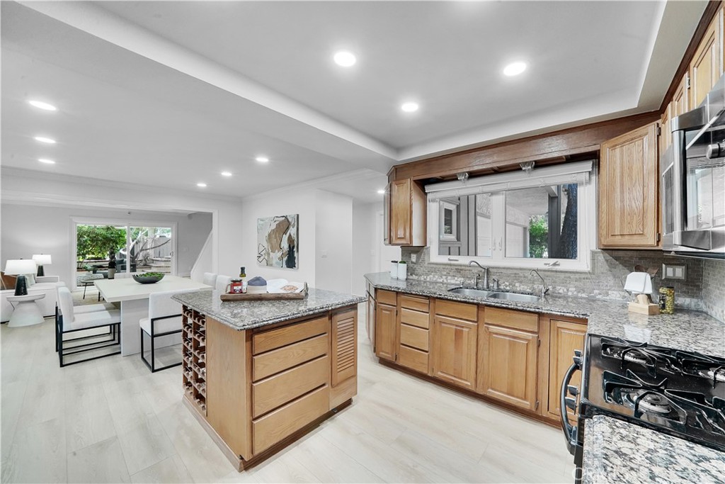 3545 E Austin Avenue