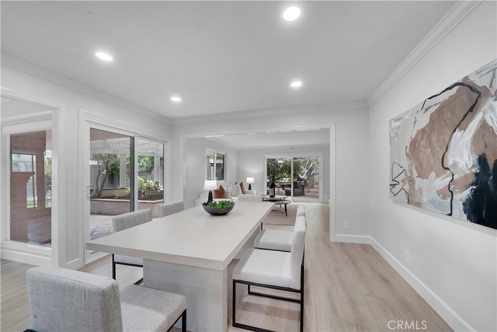 3545 E Austin Avenue