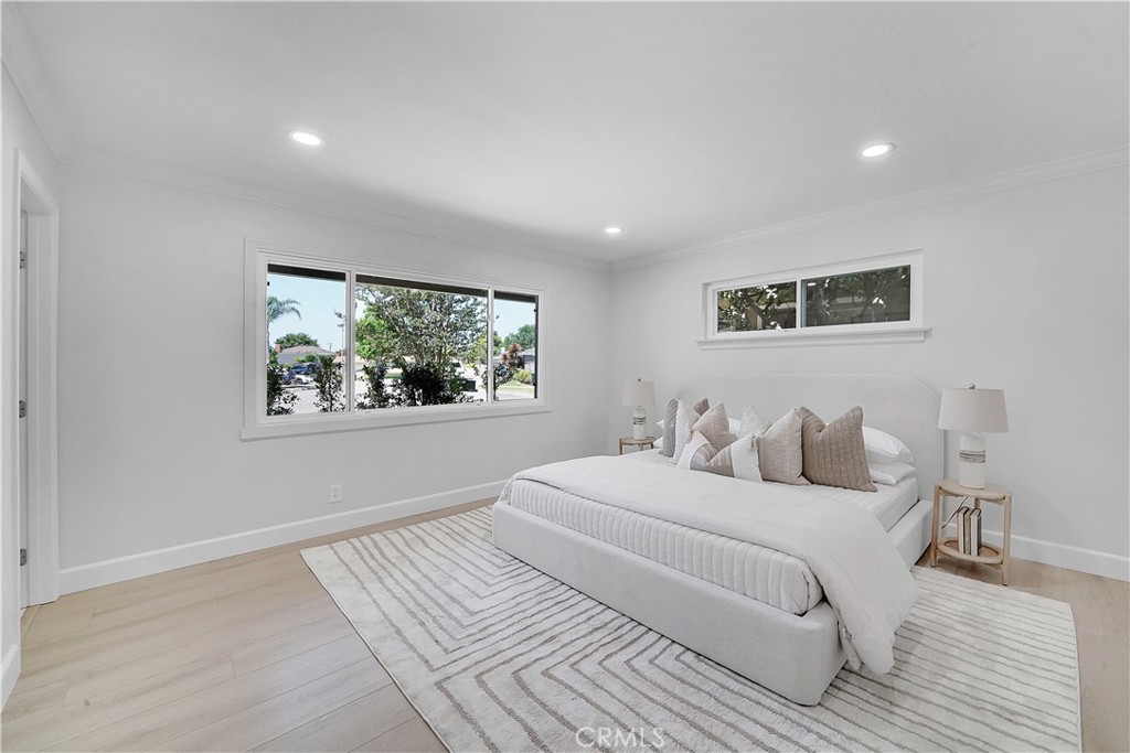 3545 E Austin Avenue