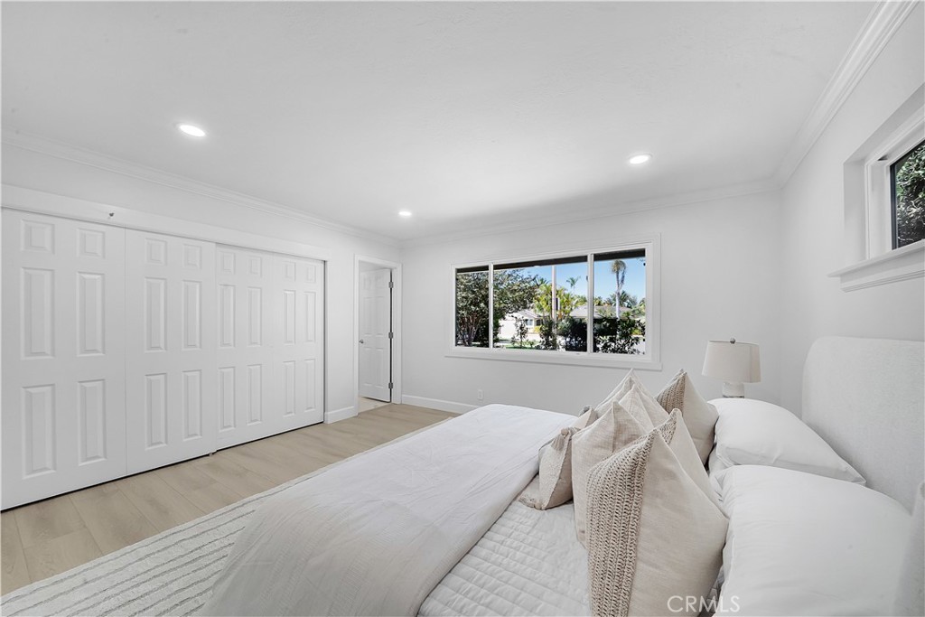 3545 E Austin Avenue