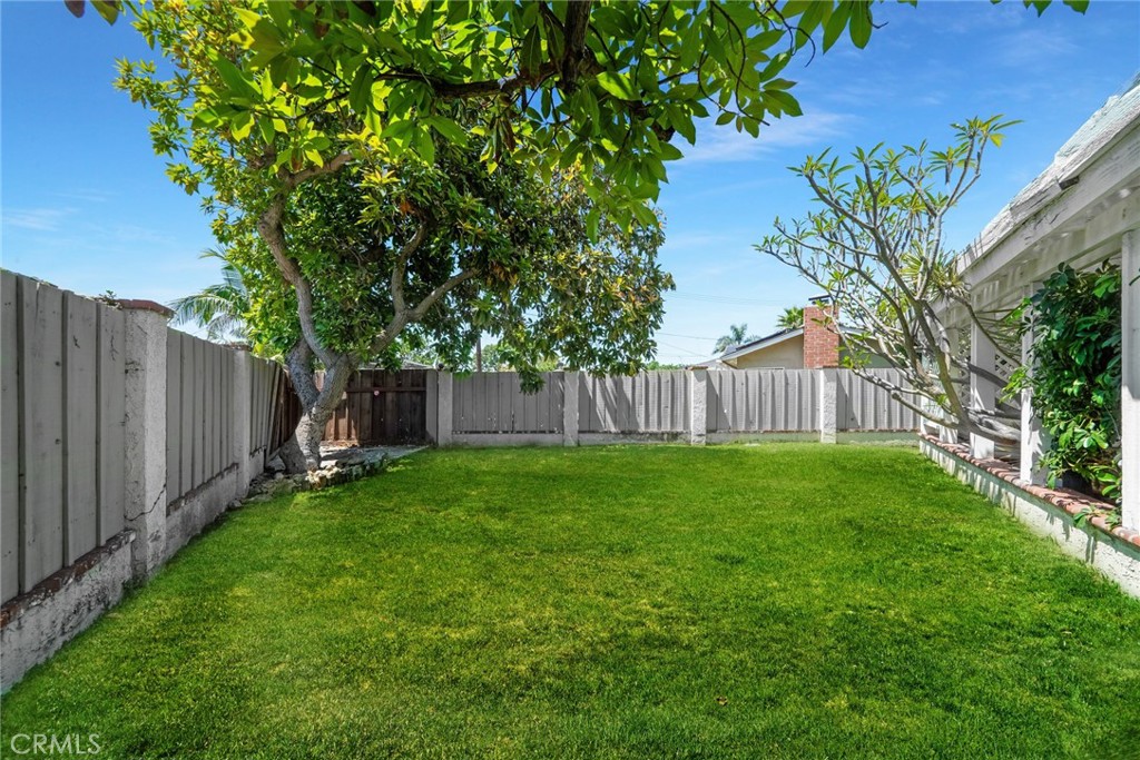 3545 E Austin Avenue