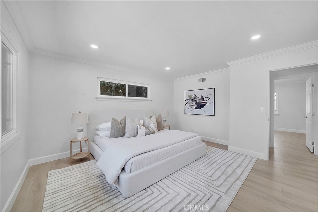 3545 E Austin Avenue