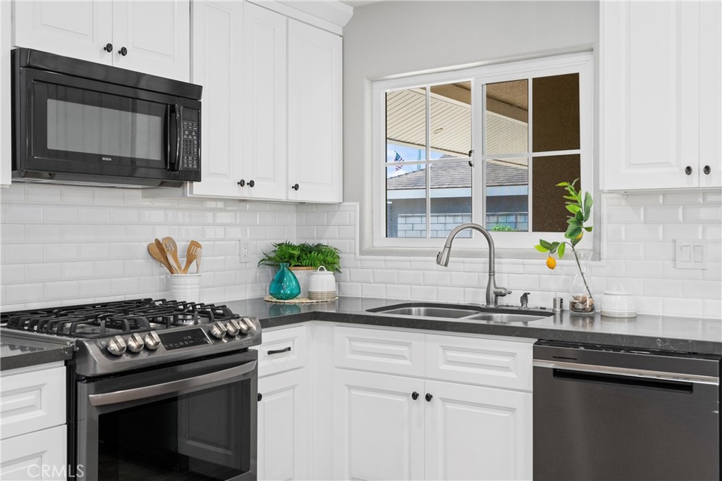 19871 Lexington Lane