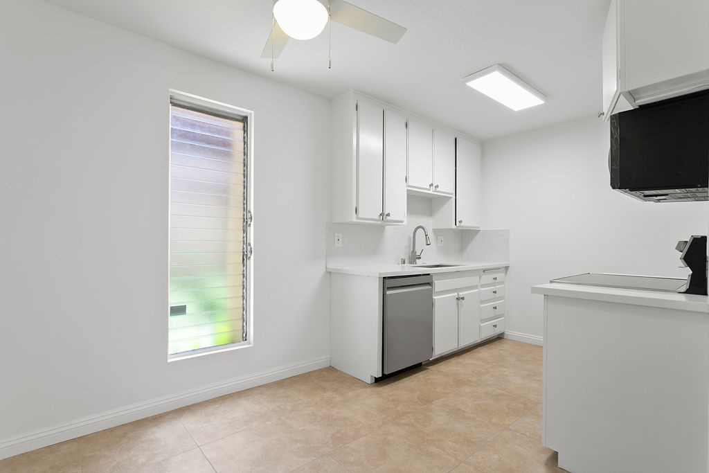 1010 W Macarthur Boulevard 49