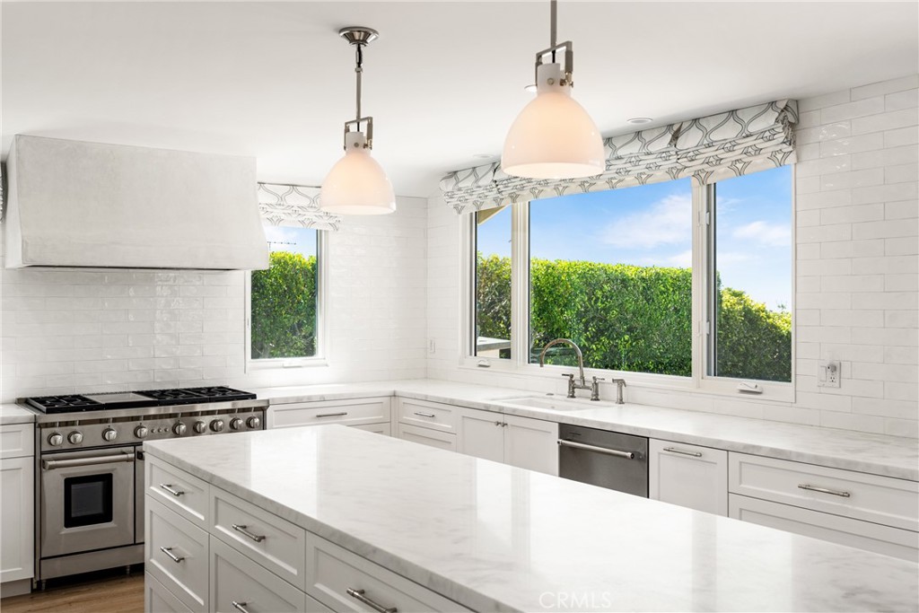 1802 Bridle Path Way