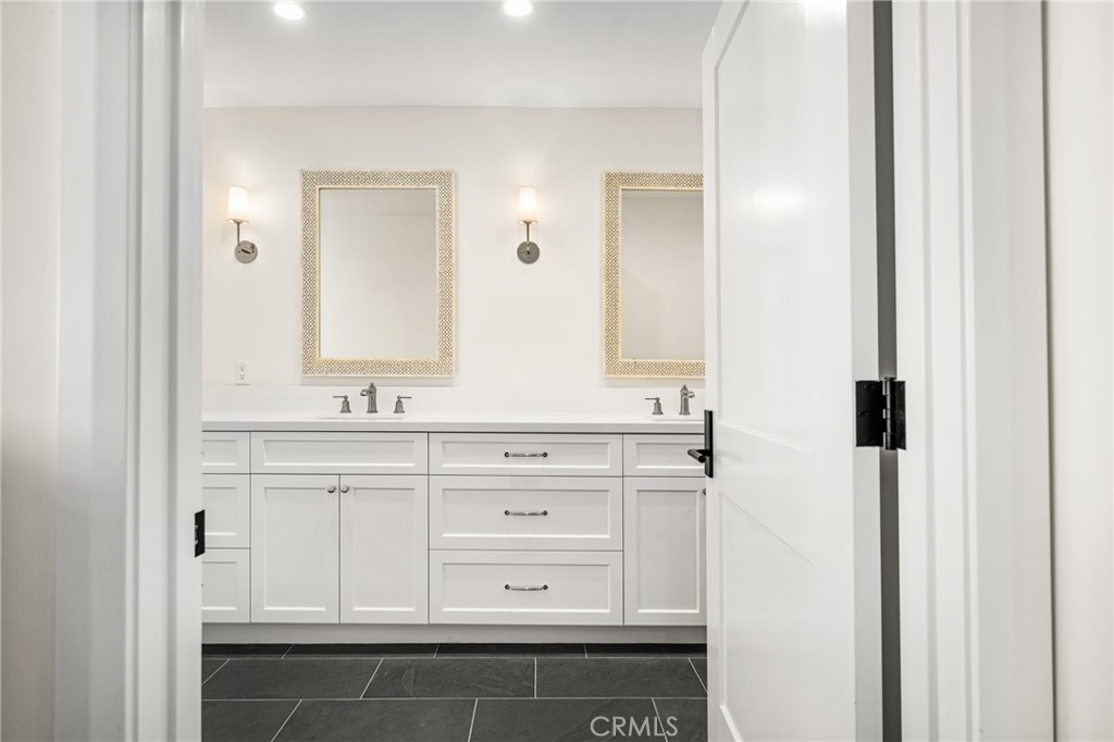 1802 Bridle Path Way