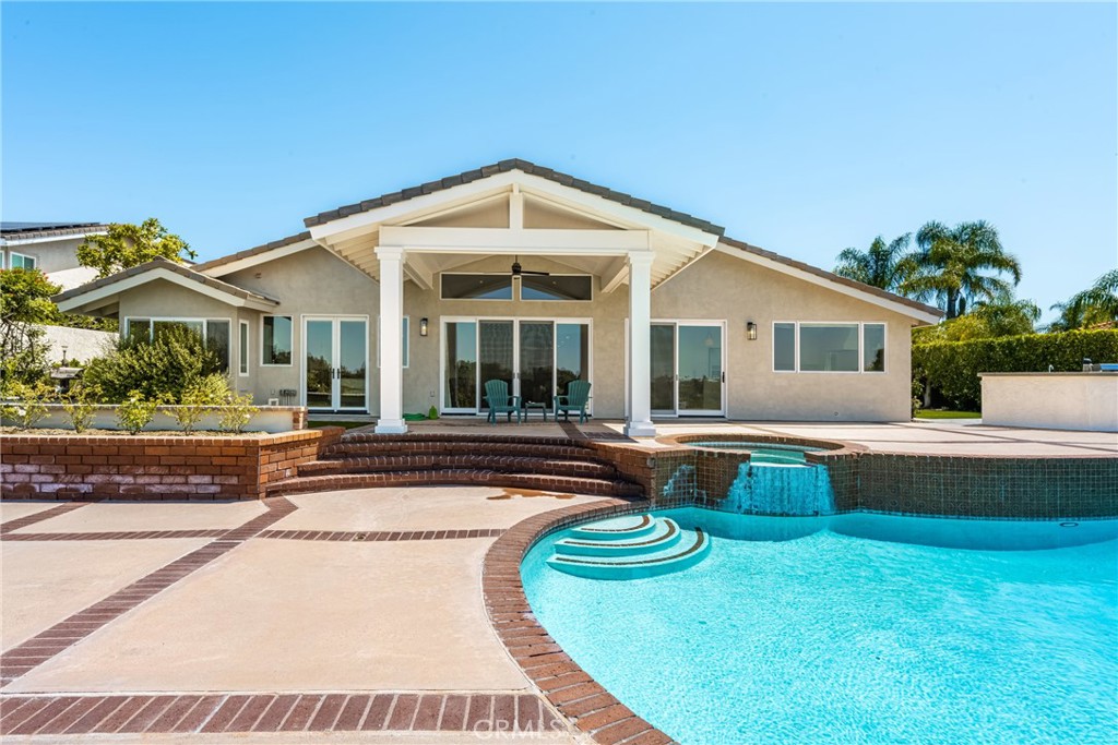 1802 Bridle Path Way