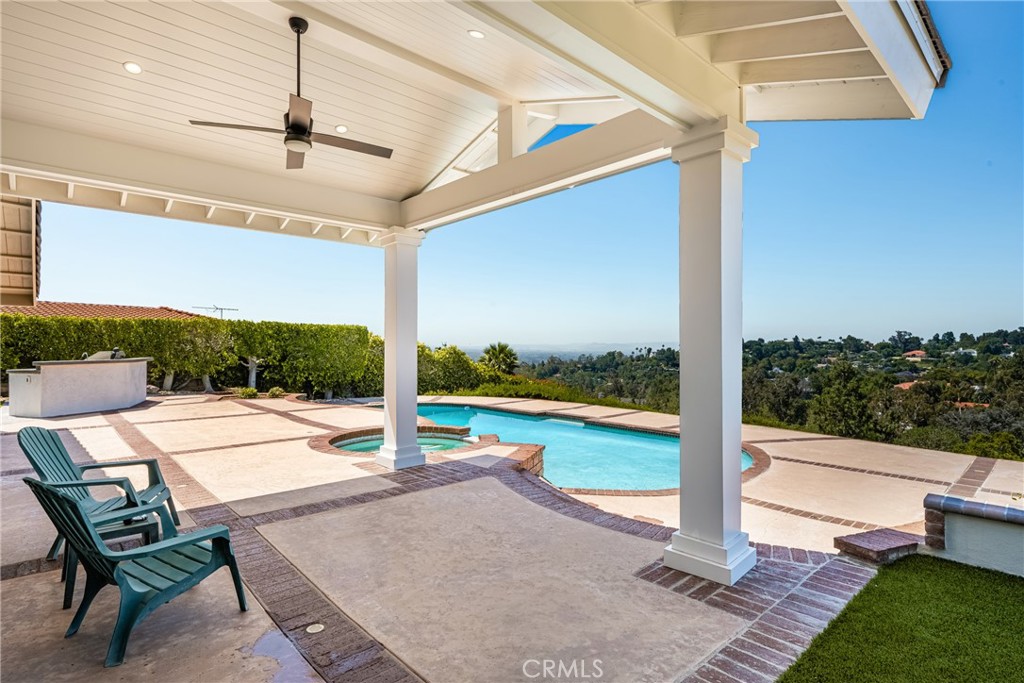 1802 Bridle Path Way