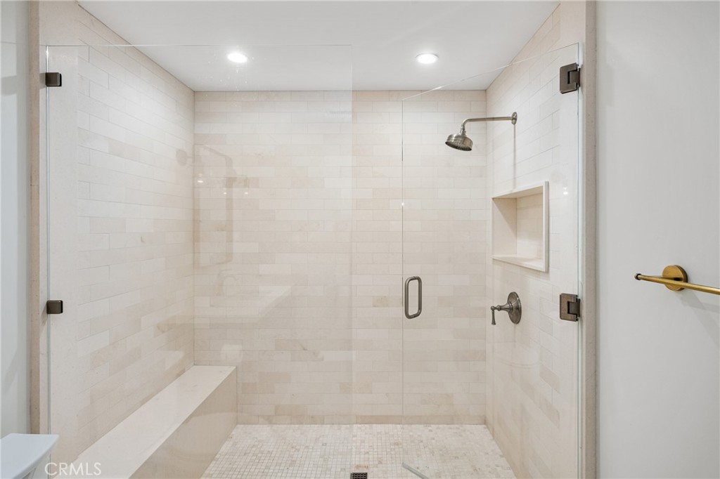 1802 Bridle Path Way