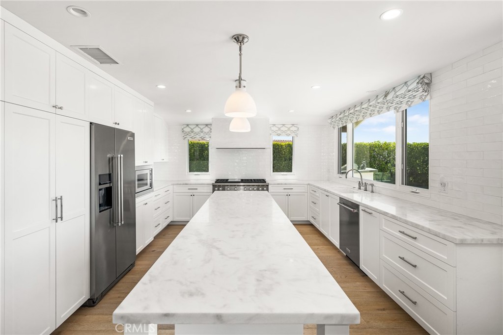 1802 Bridle Path Way