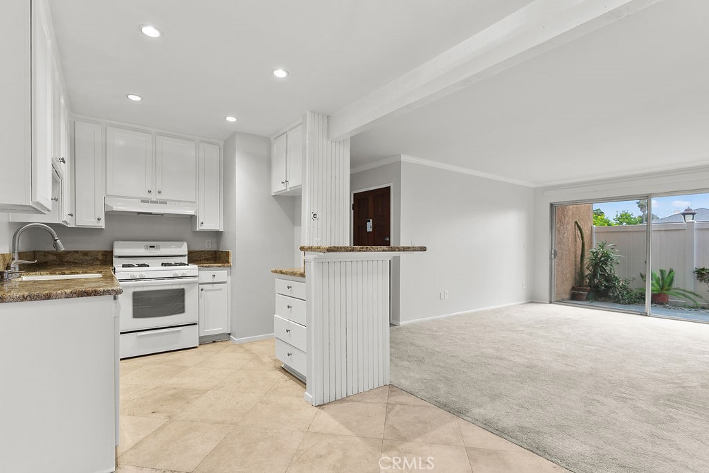 1101 W Macarthur Boulevard 181