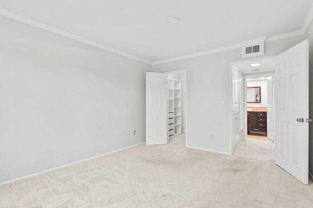 1101 W Macarthur Boulevard 181