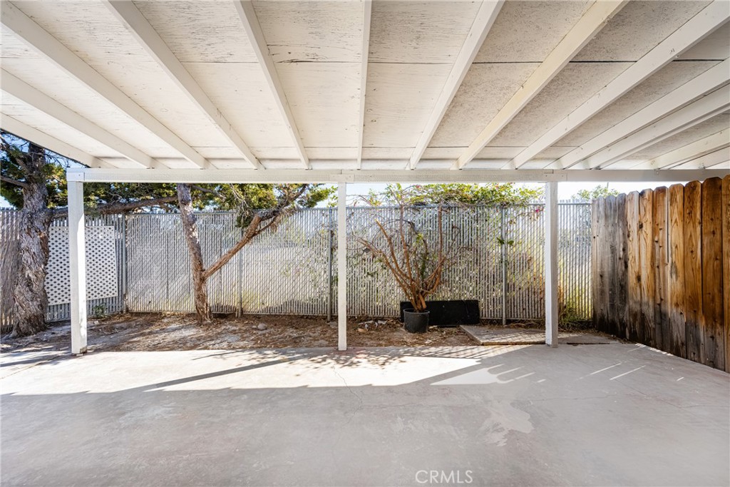 335 S Wayfield Street