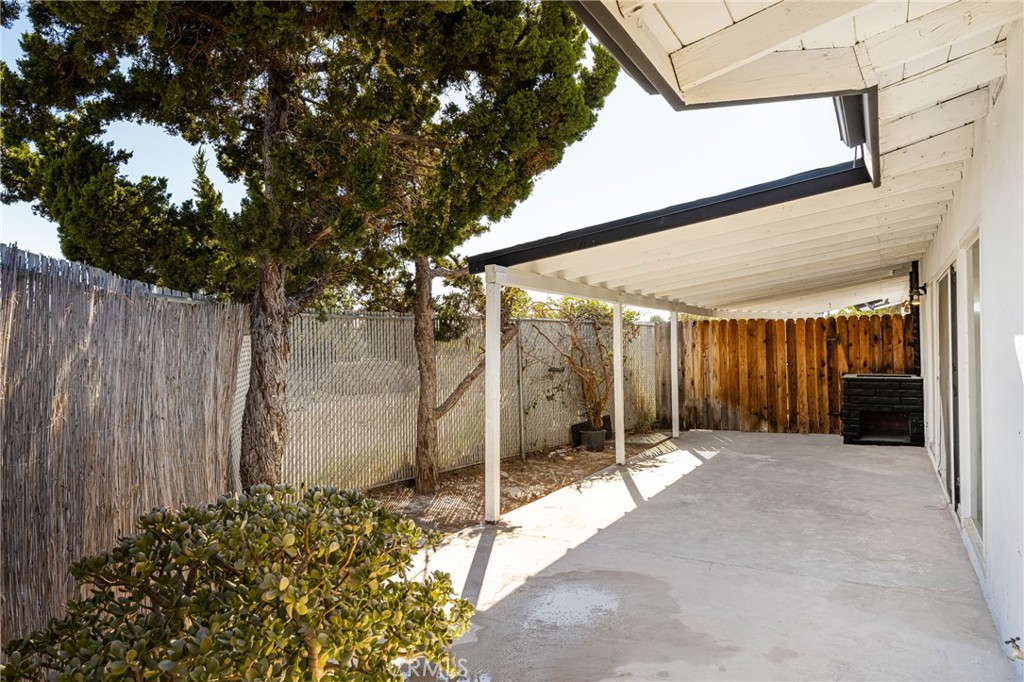 335 S Wayfield Street