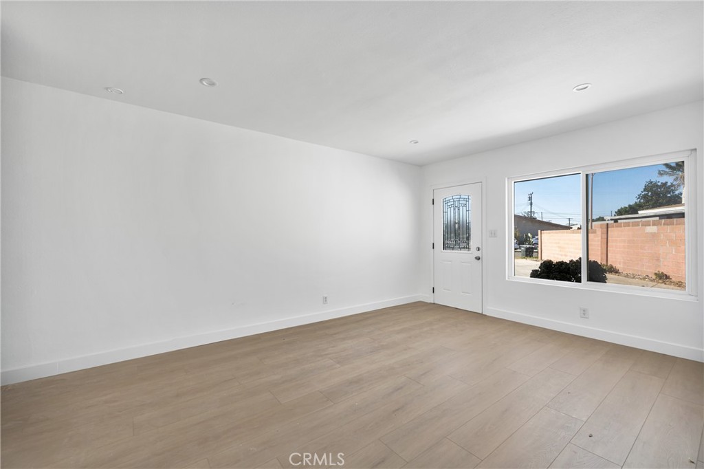 335 S Wayfield Street