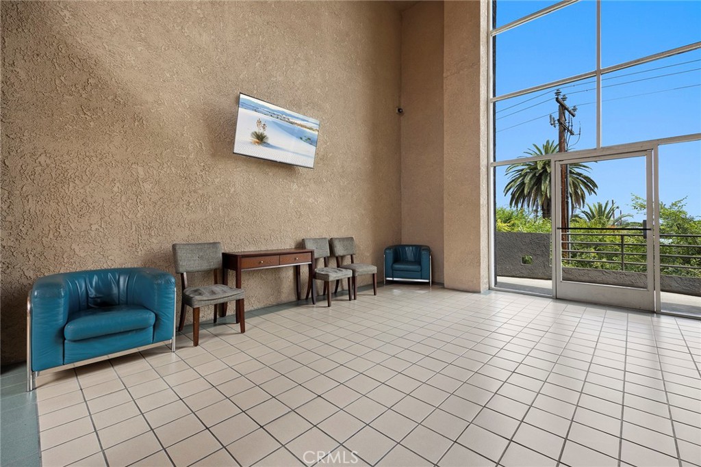 640 W 4th Street 310