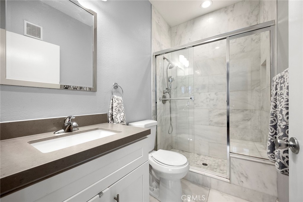 640 W 4th Street 310