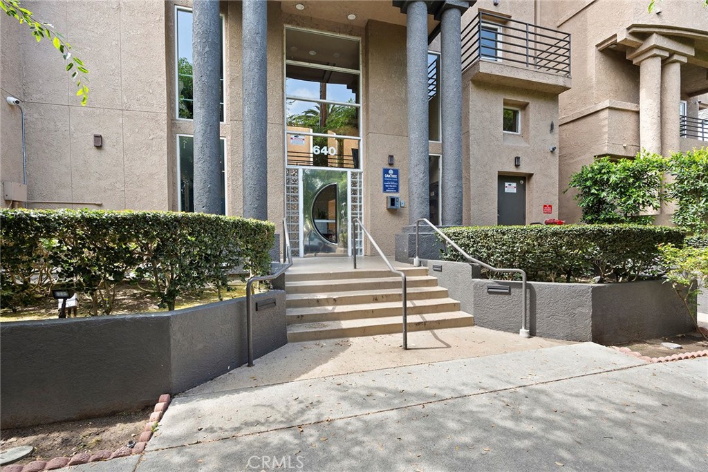 640 W 4th Street 310