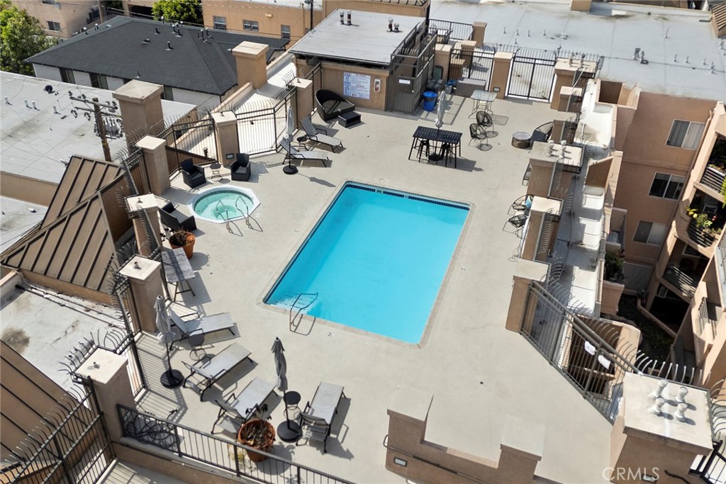 640 W 4th Street 310