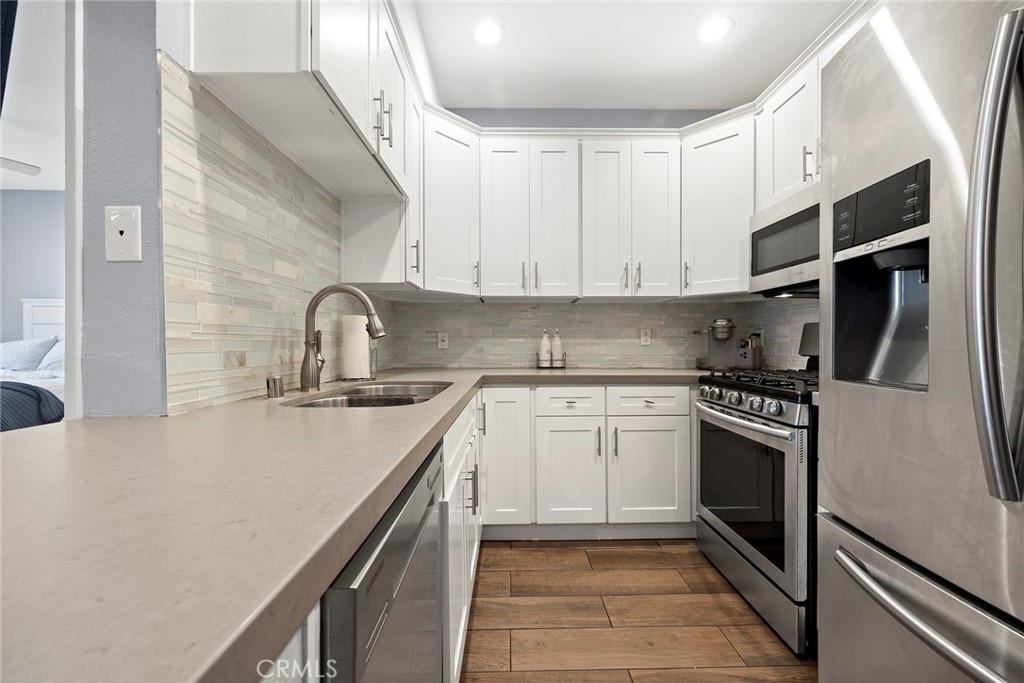 640 W 4th Street 310