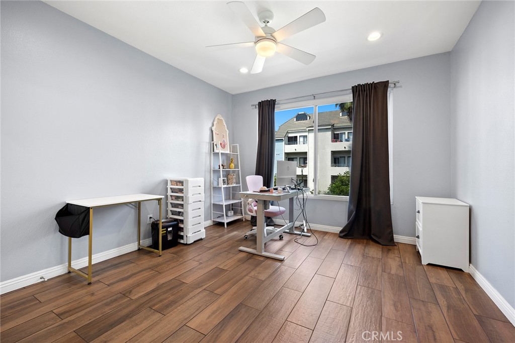 640 W 4th Street 310