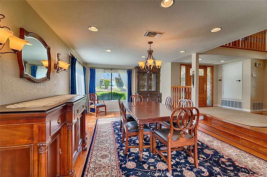 9195 Hidden Farm Road