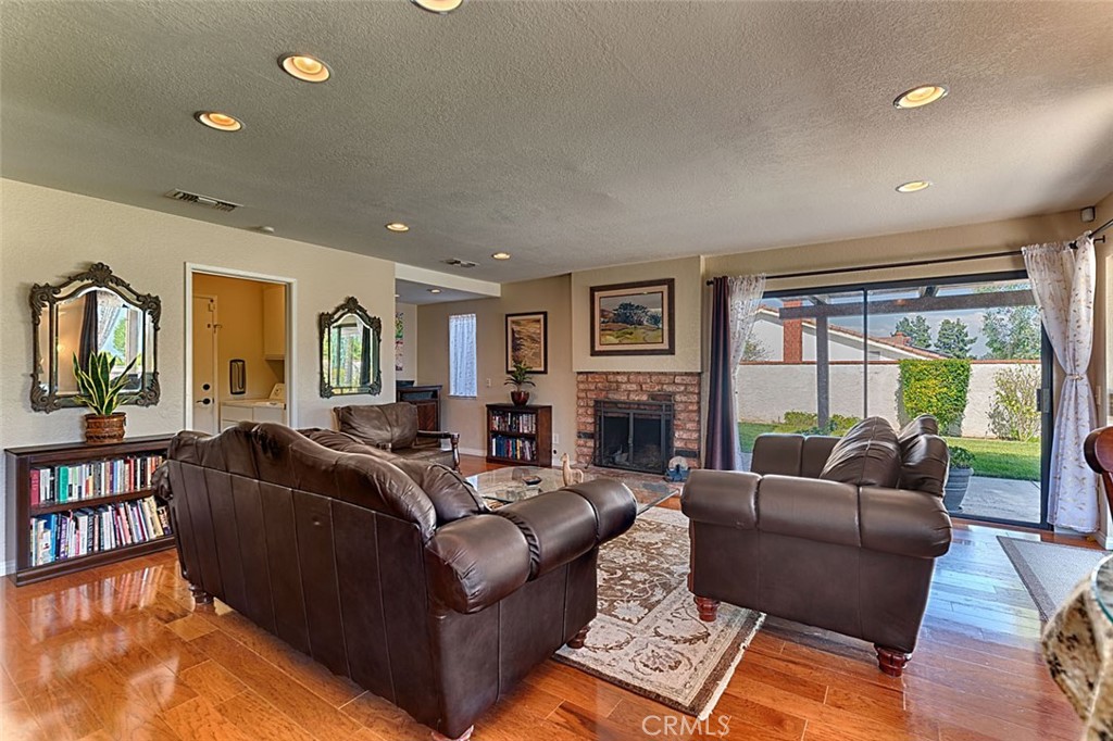 9195 Hidden Farm Road