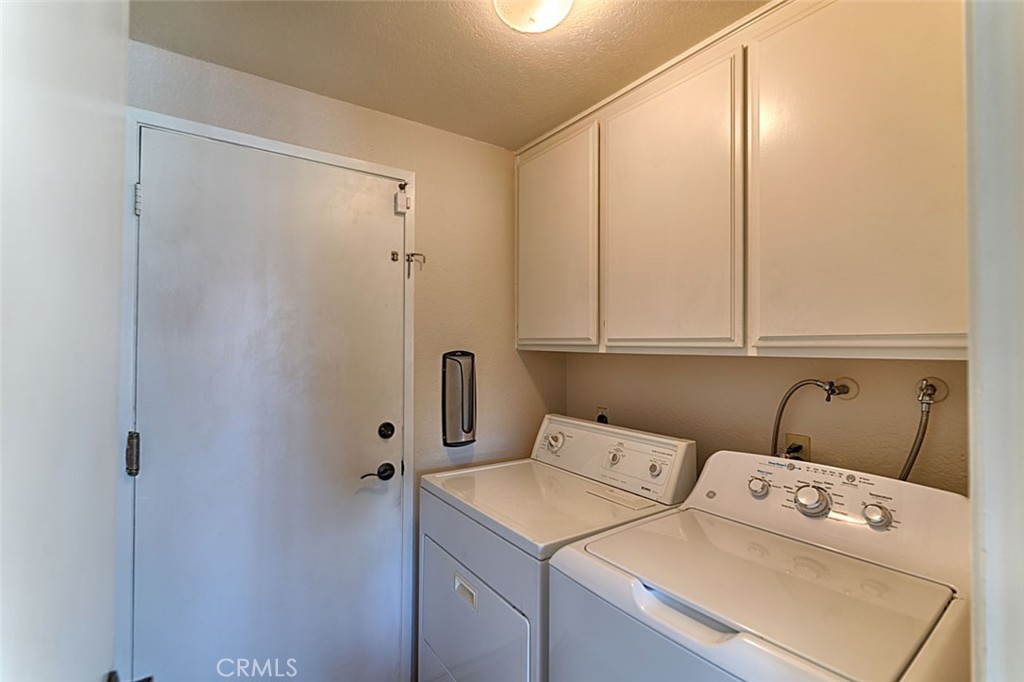 9195 Hidden Farm Road