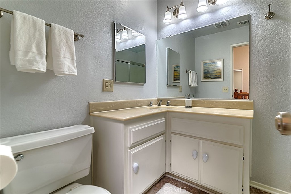 9195 Hidden Farm Road